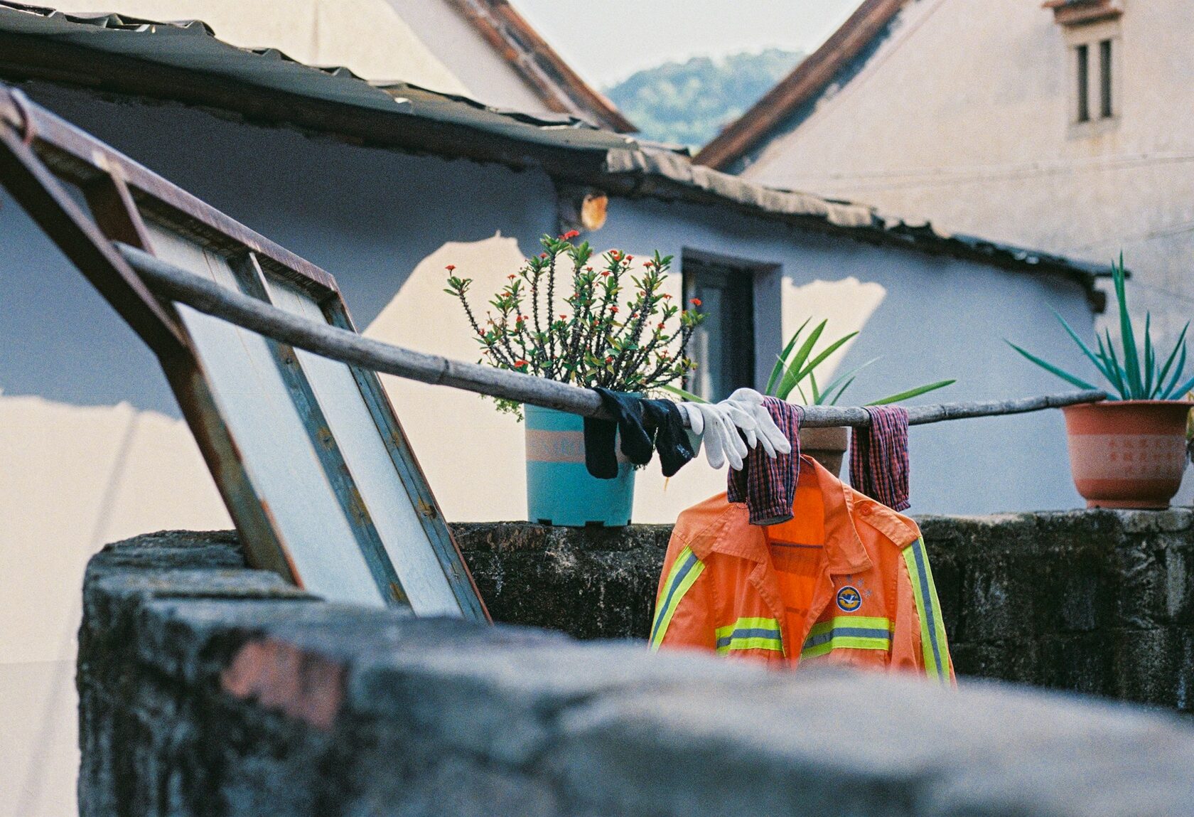 Licensed Leon Pest Control specialist inspecting a property